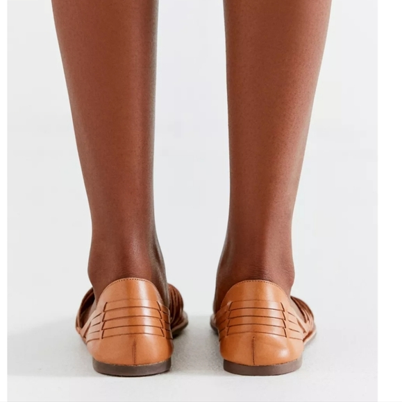 Urban Outfitters Woven Huarache Flats Tan Sandals Leather size 8 Boho - Picture 5 of 10